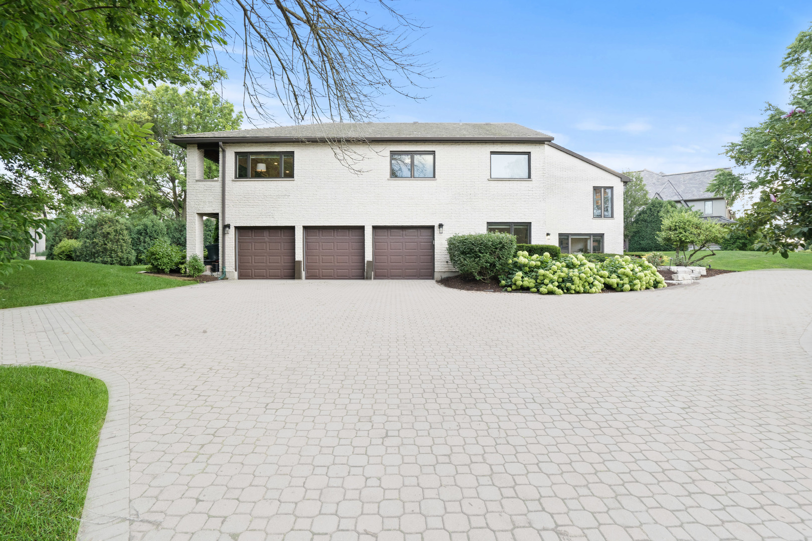 1912 Midwest Club Parkway, Oak Brook, IL 60523