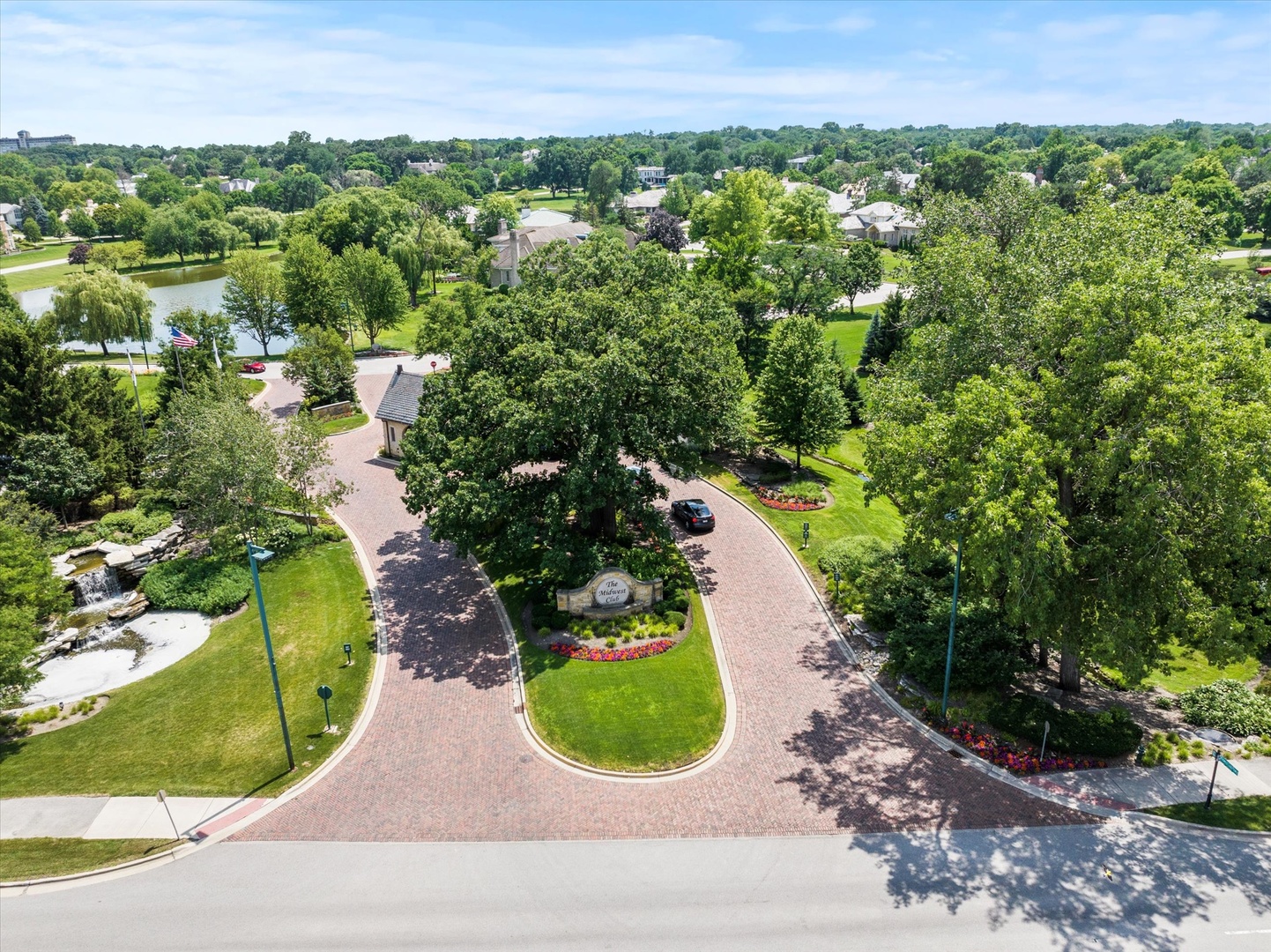 1912 Midwest Club Parkway, Oak Brook, IL 60523