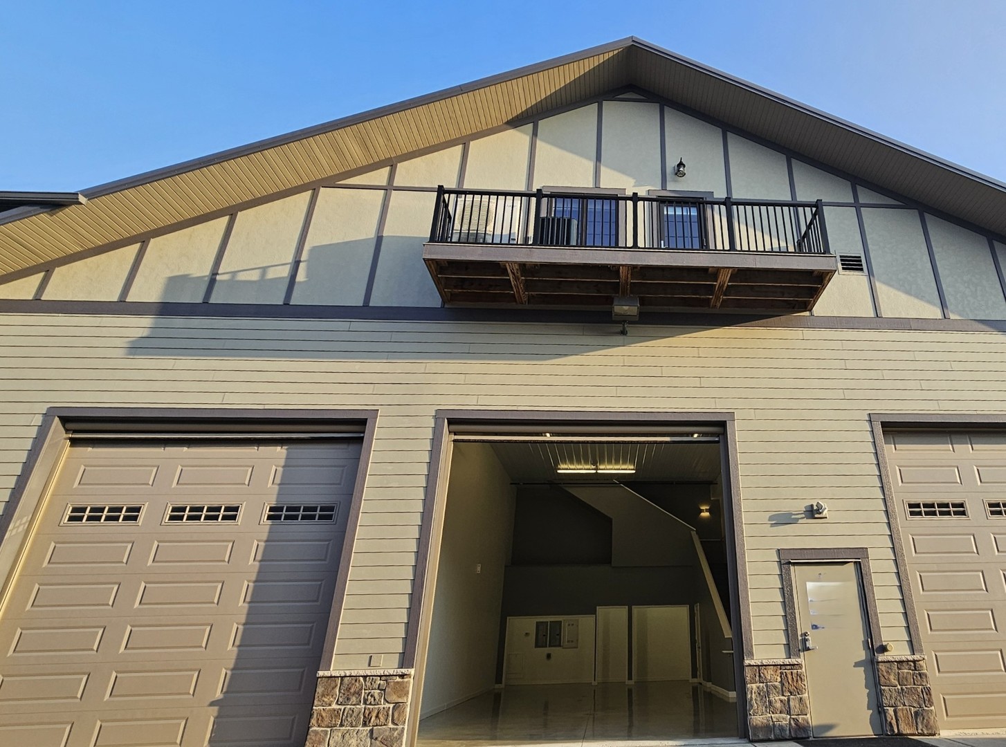 2224 Ferry Road #C103, Naperville, IL 60563