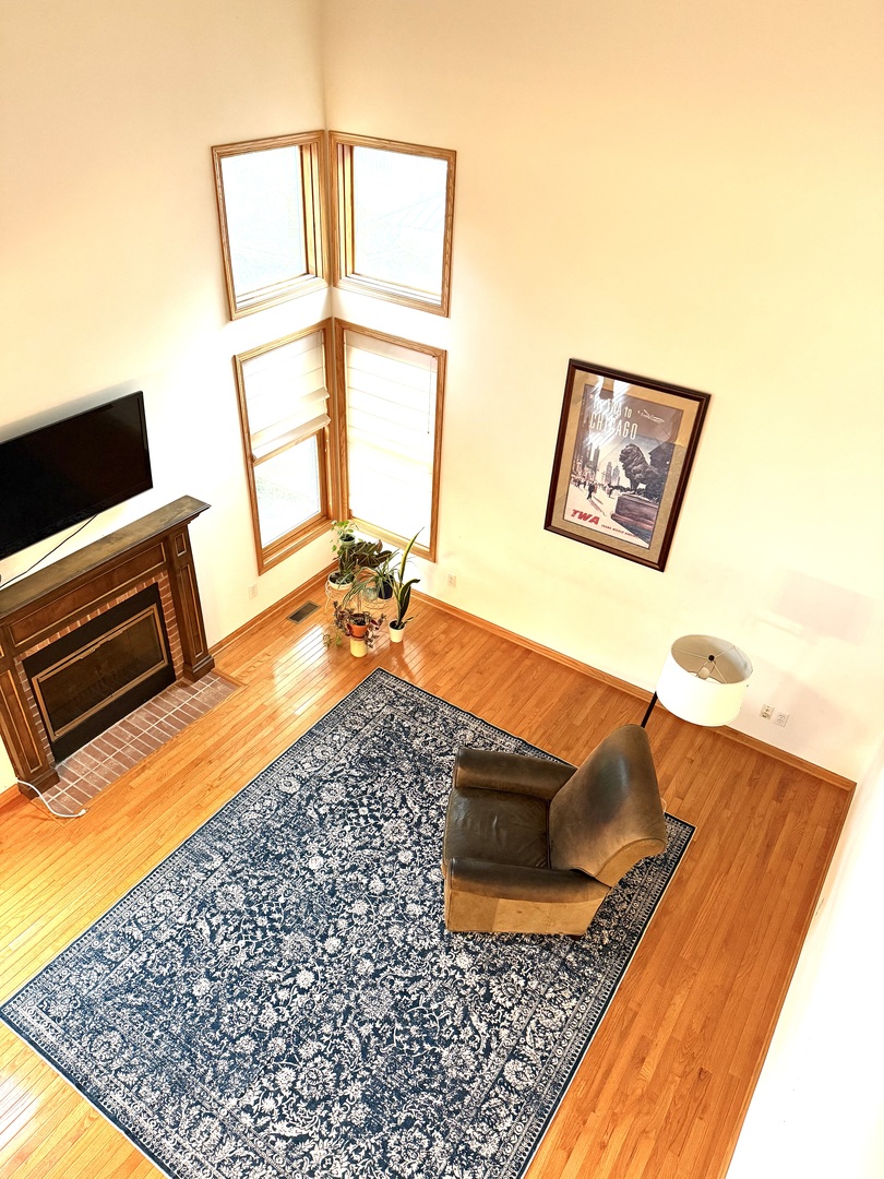 39W507 Newton Square, Geneva, IL 60134