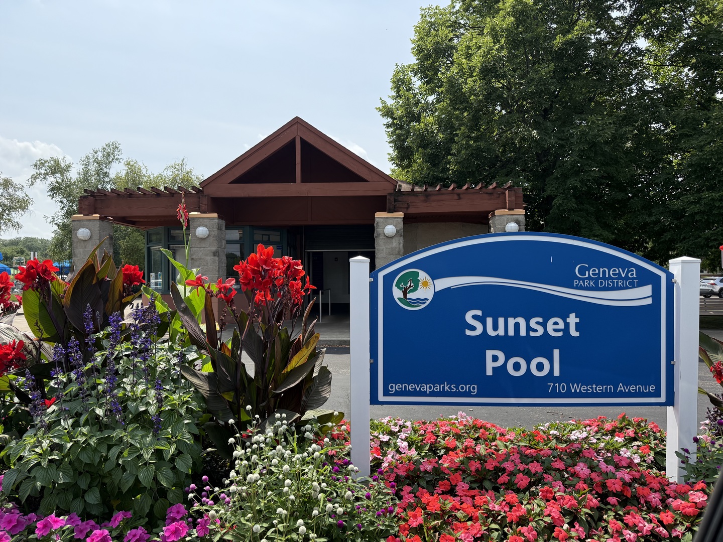 39W507 Newton Square, Geneva, IL 60134