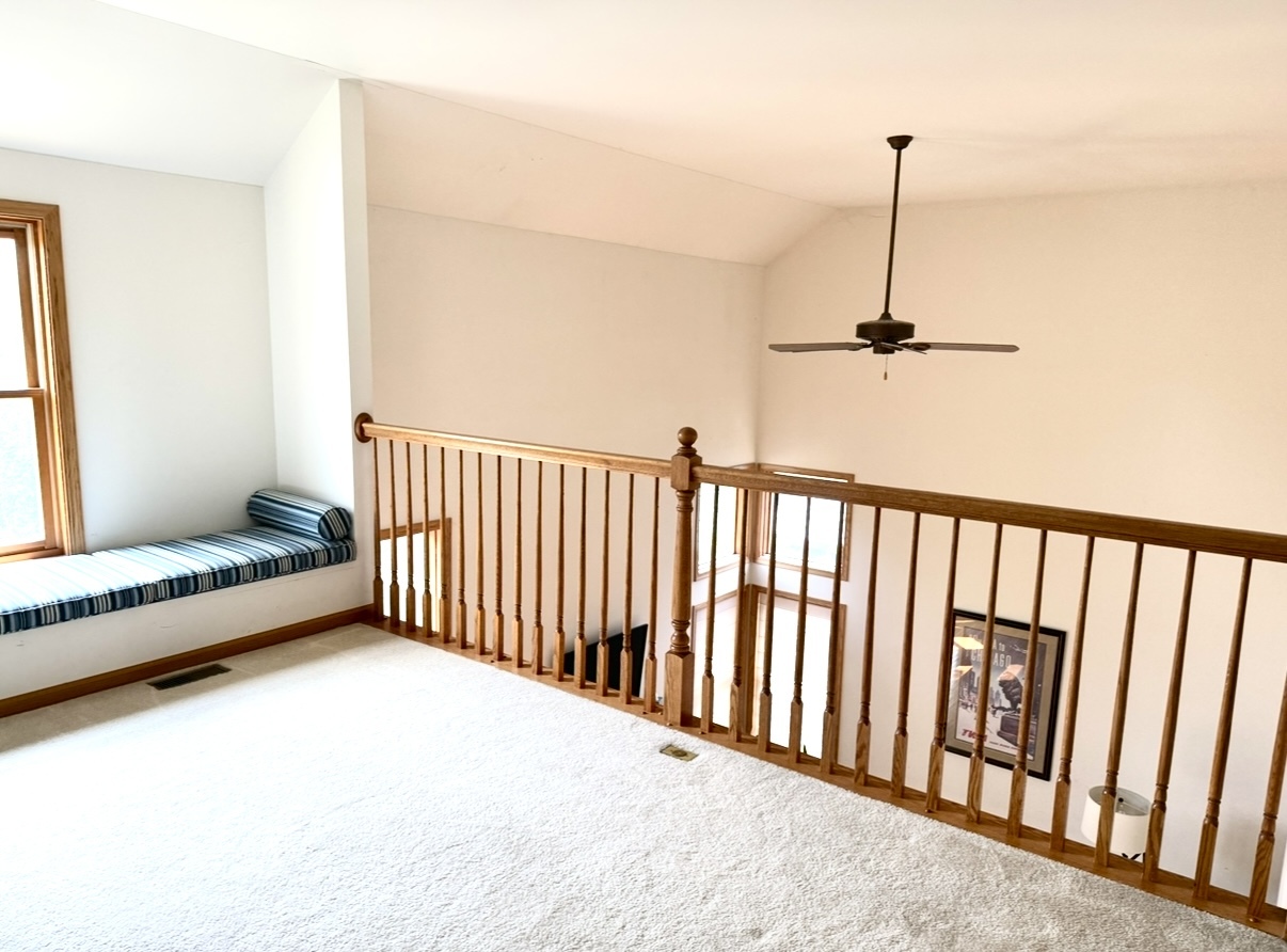 39W507 Newton Square, Geneva, IL 60134