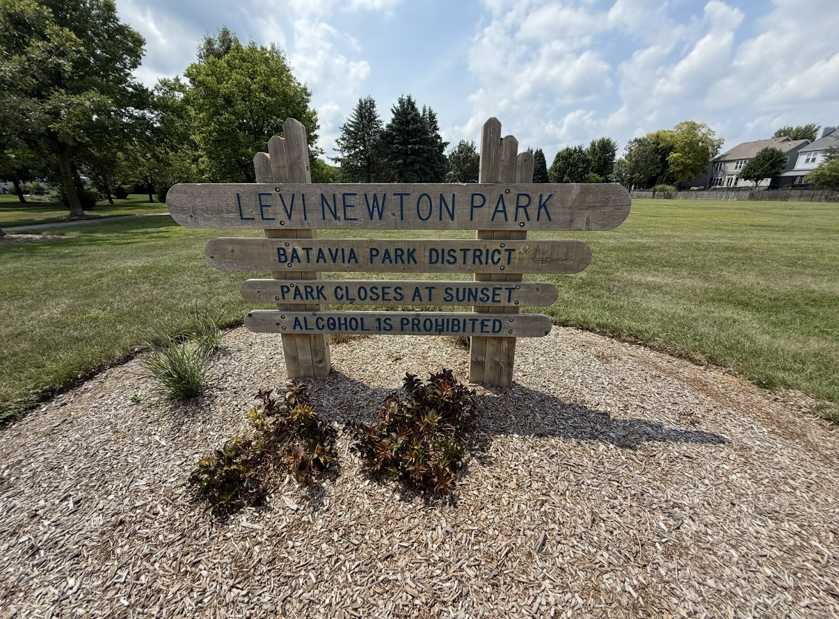 39W507 Newton Square, Geneva, IL 60134