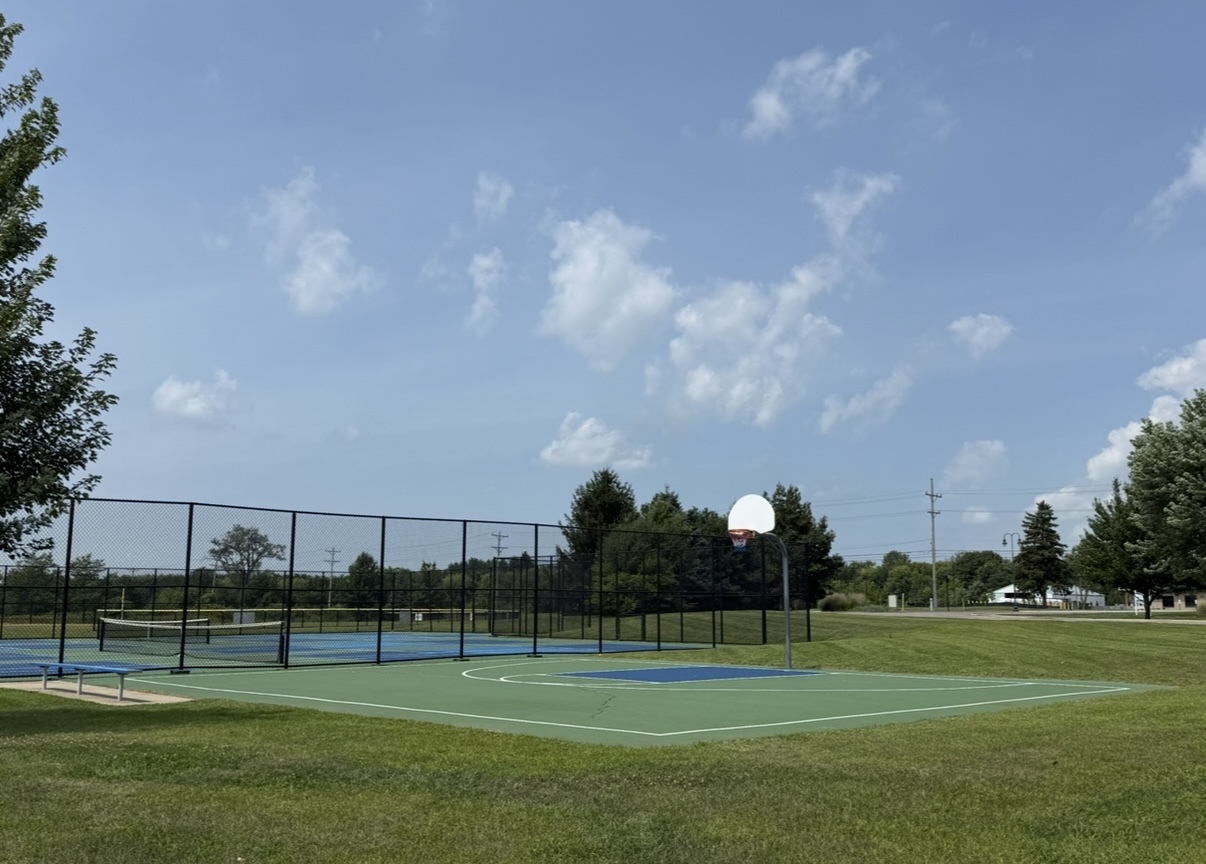 39W507 Newton Square, Geneva, IL 60134