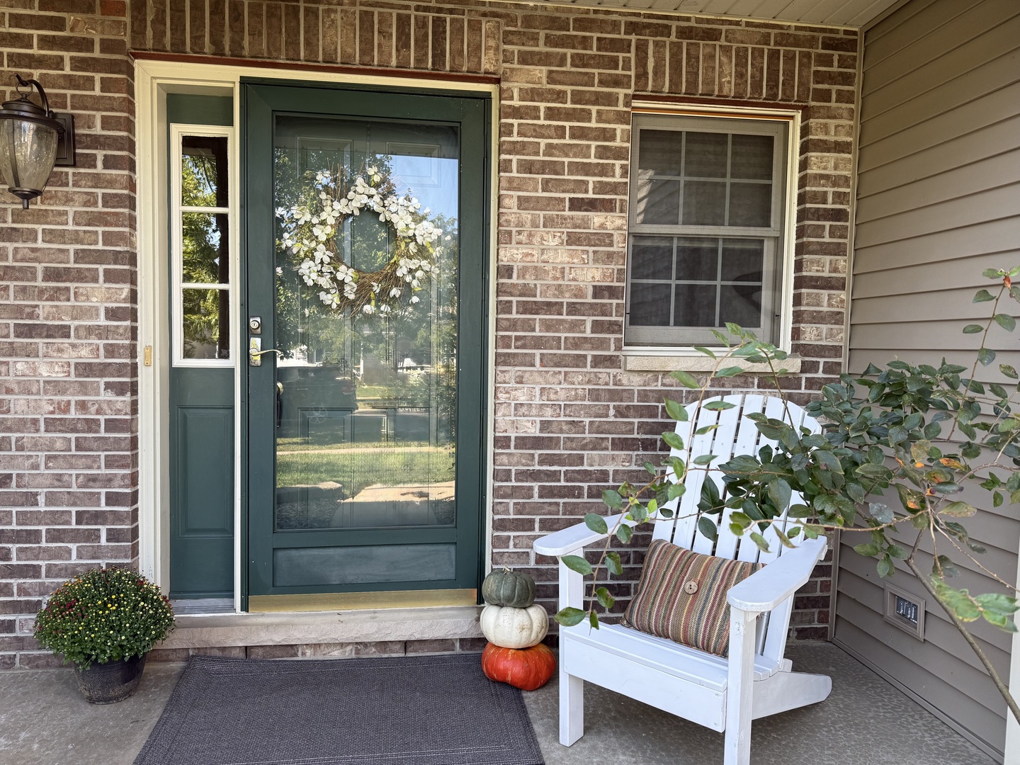 39W507 Newton Square, Geneva, IL 60134