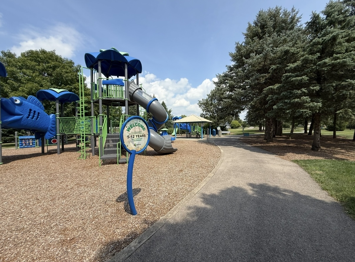 39W507 Newton Square, Geneva, IL 60134
