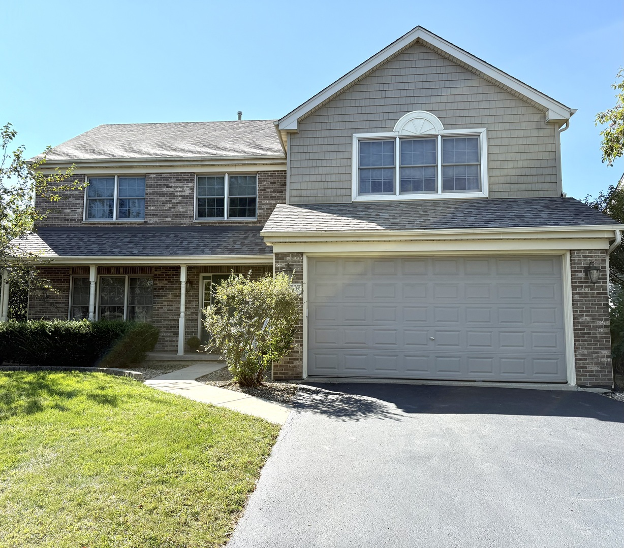 39W507 Newton Square, Geneva, IL 60134