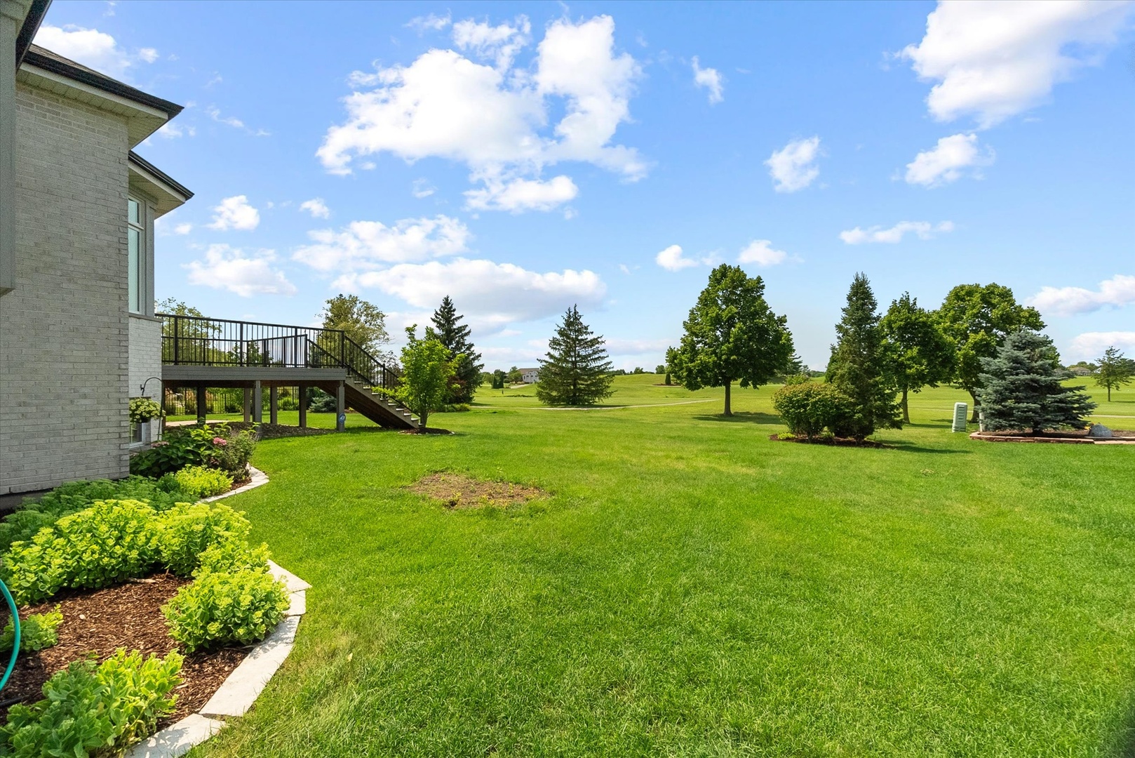 16160 W Blackhawk Drive, Lockport, IL 60441