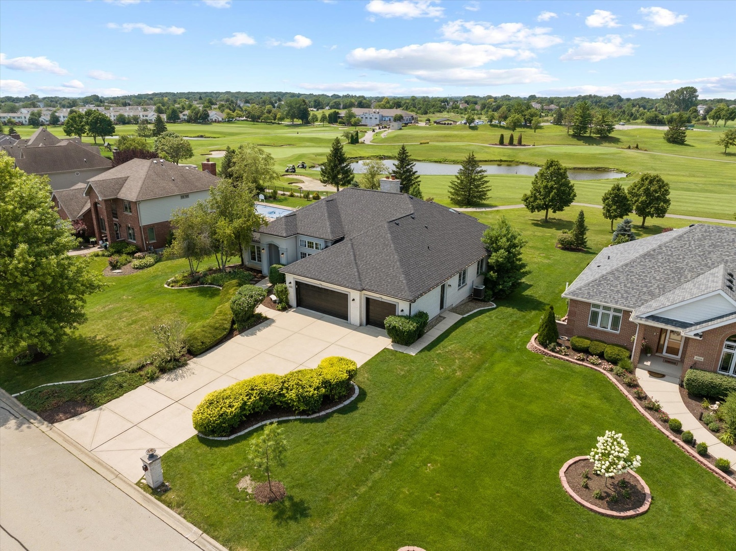 16160 W Blackhawk Drive, Lockport, IL 60441