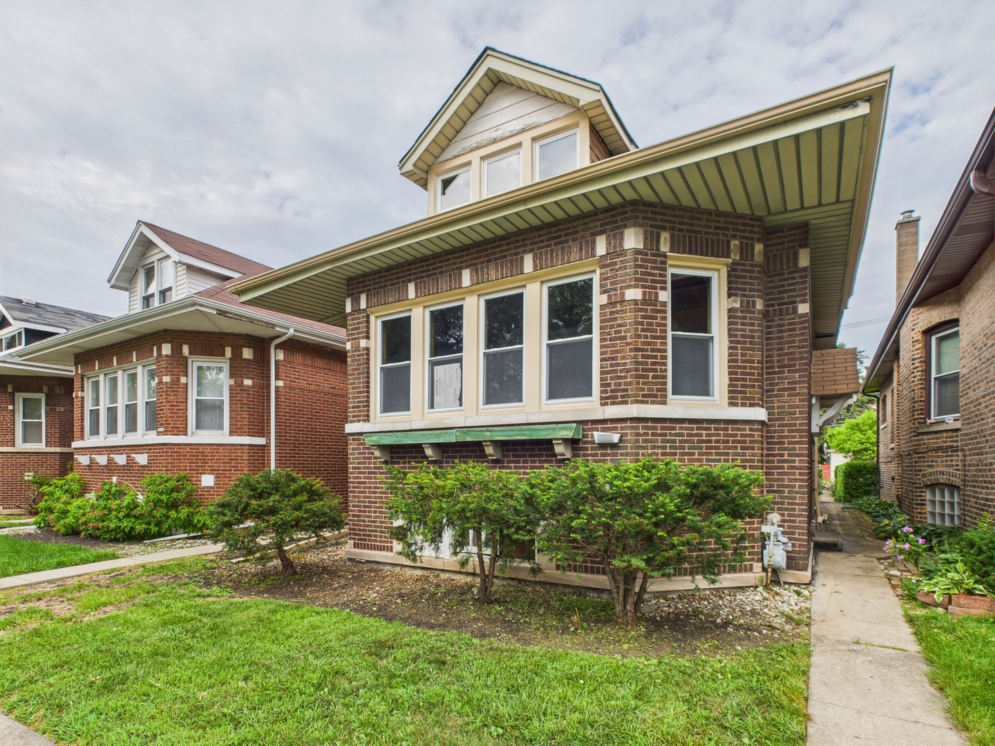 9331 S Racine Avenue, Chicago, IL 60620