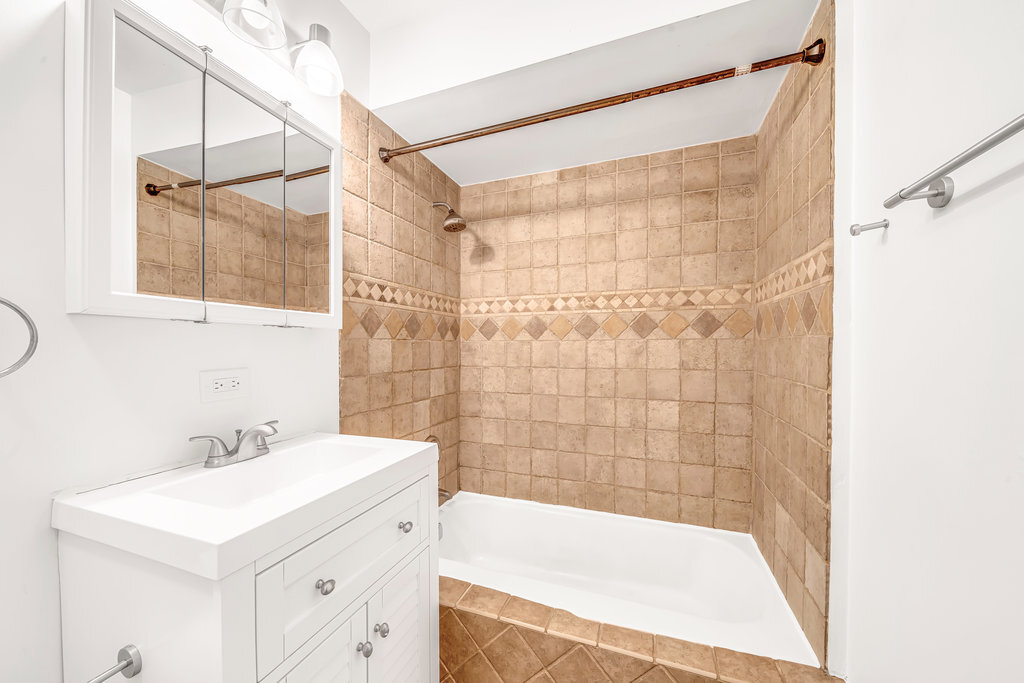9830 Sayre Avenue #16, Chicago Ridge, IL 60415