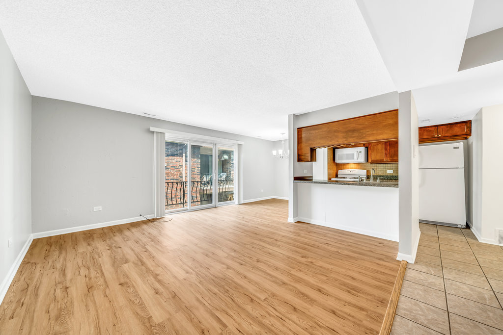 9830 Sayre Avenue #16, Chicago Ridge, IL 60415