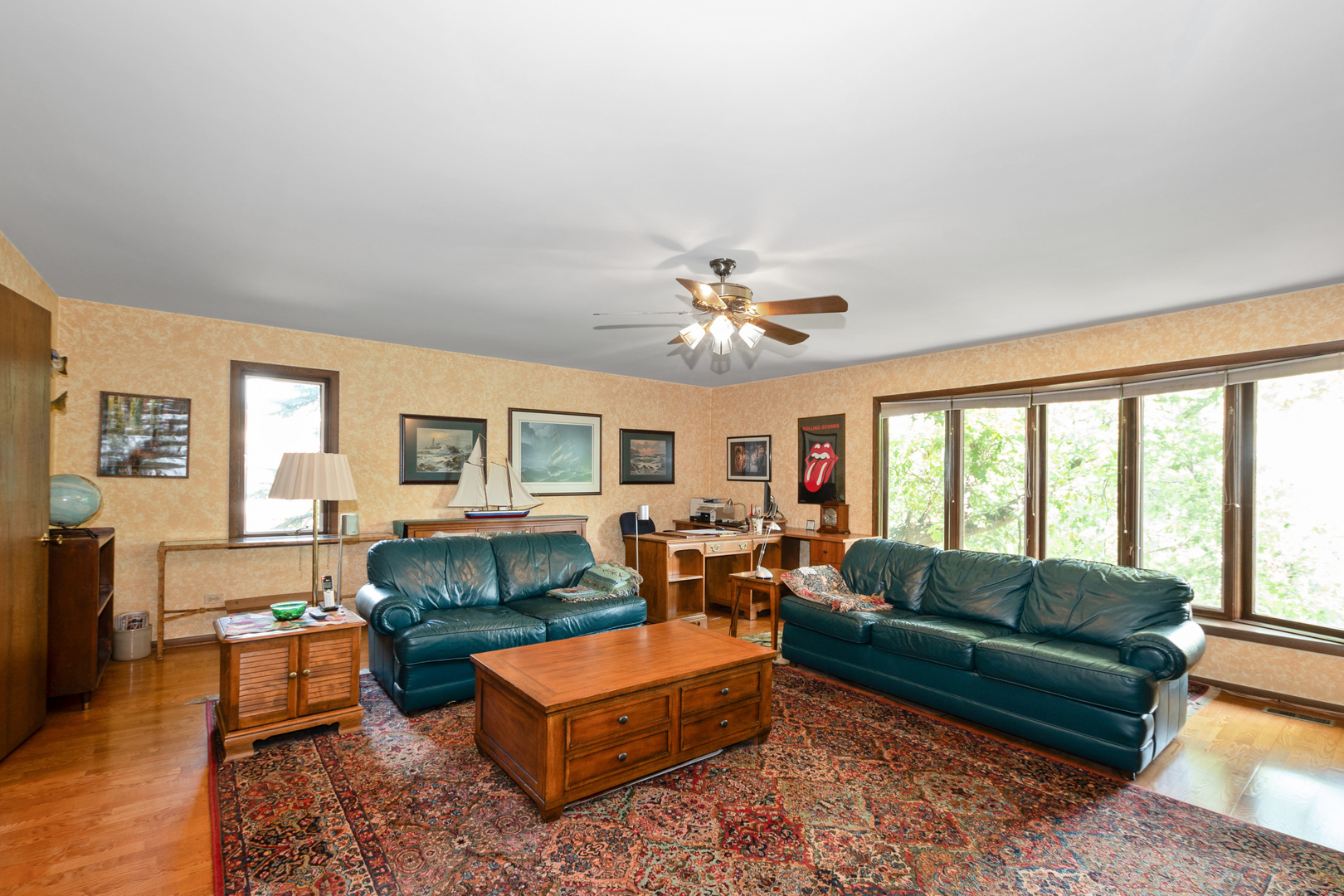 9940 S Wood Lane, Palos Hills, IL 60465