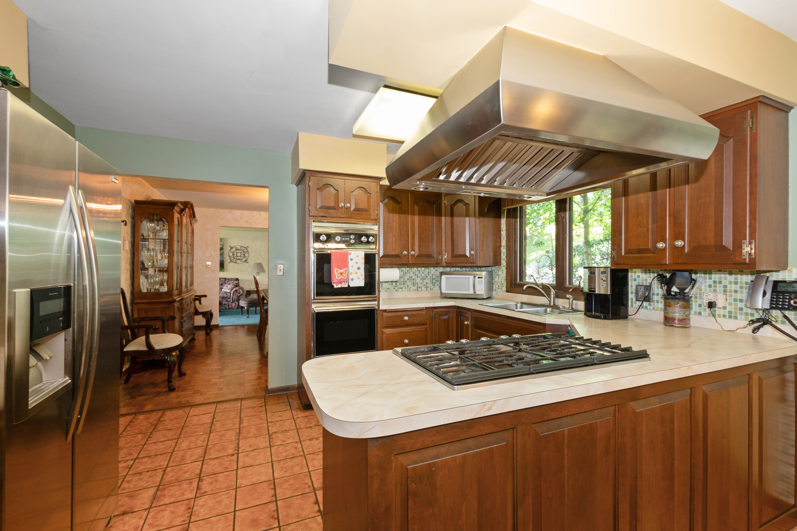 9940 S Wood Lane, Palos Hills, IL 60465