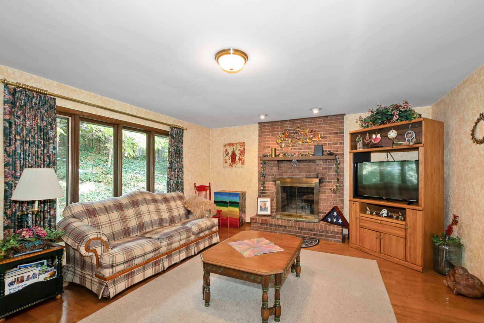9940 S Wood Lane, Palos Hills, IL 60465