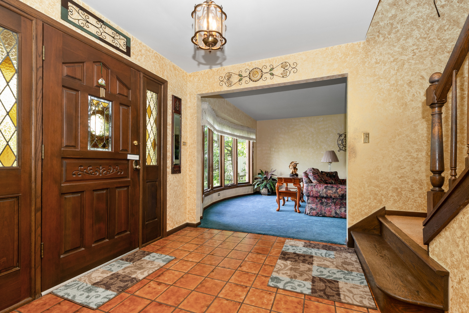 9940 S Wood Lane, Palos Hills, IL 60465