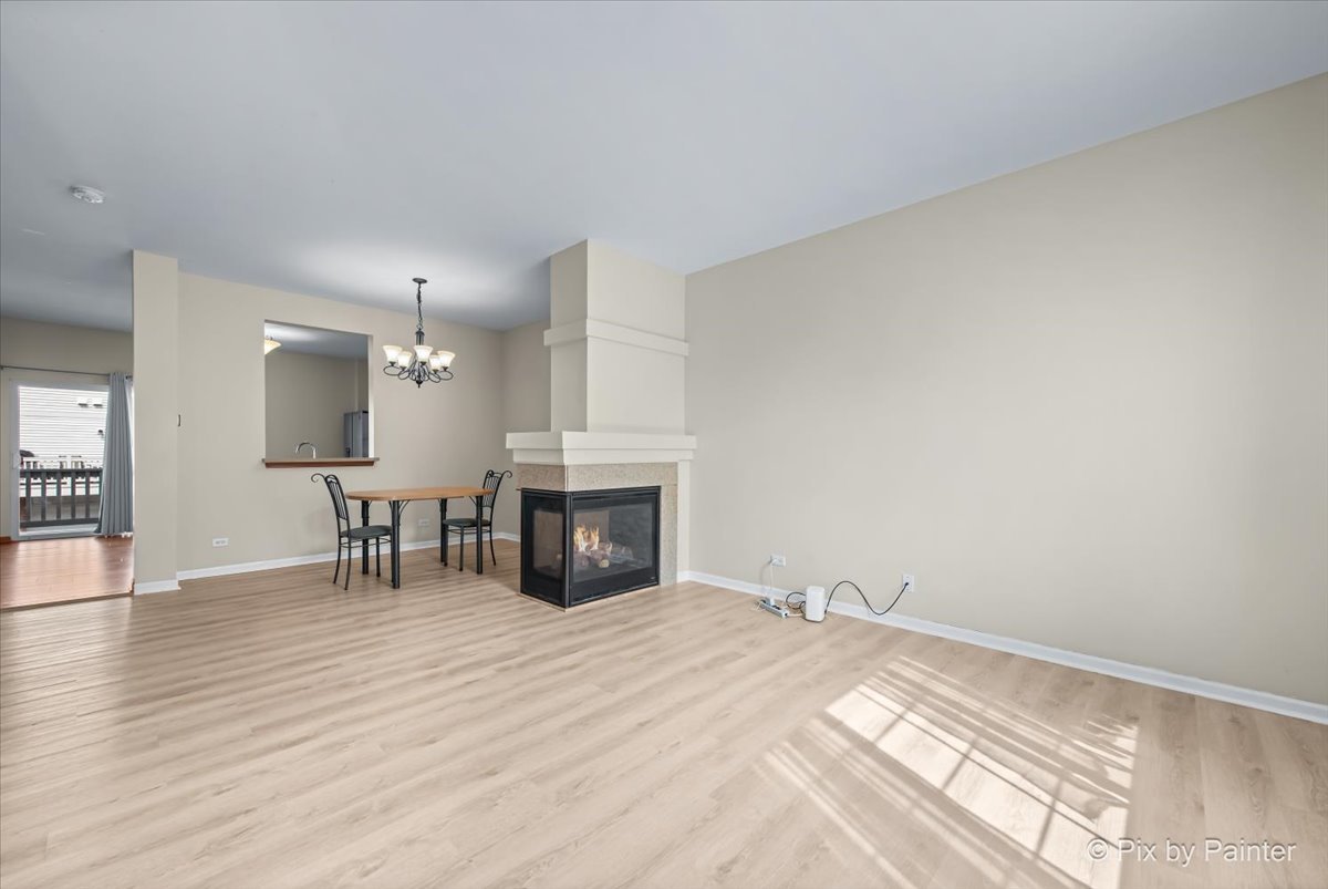 2122 Concord Drive, McHenry, IL 60050