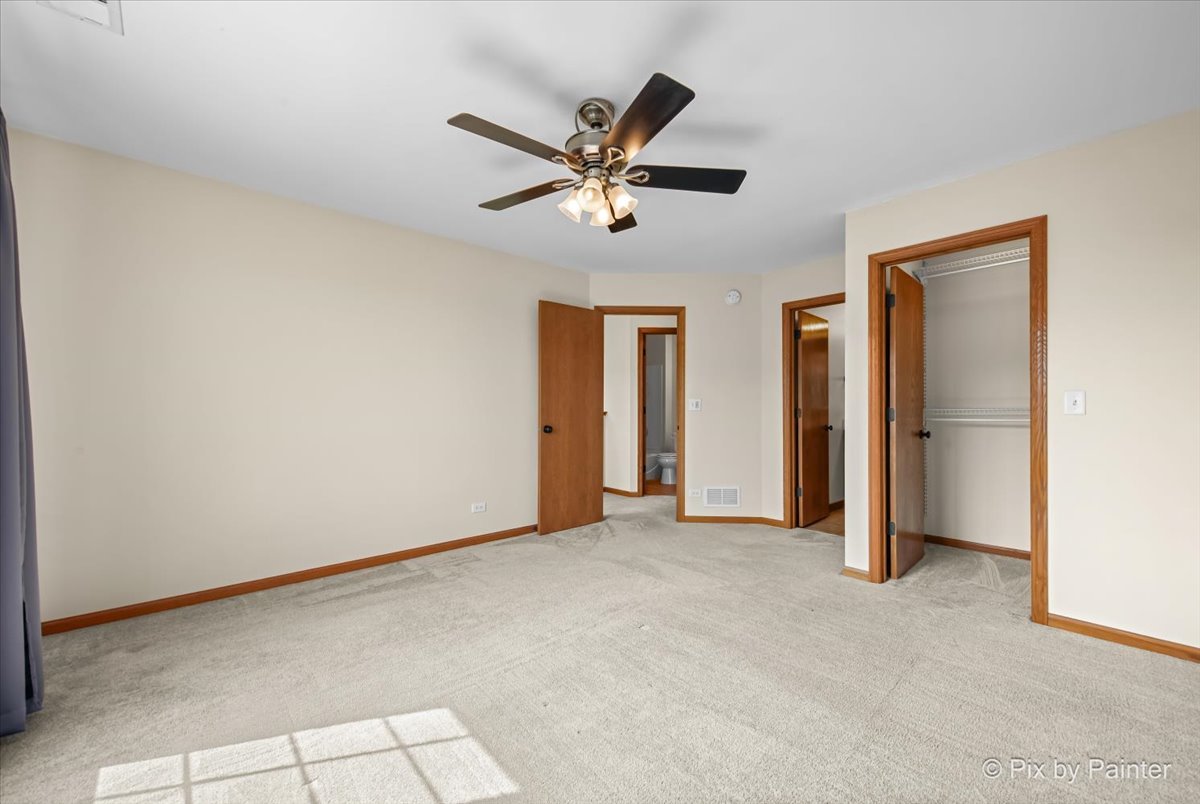 2122 Concord Drive, McHenry, IL 60050