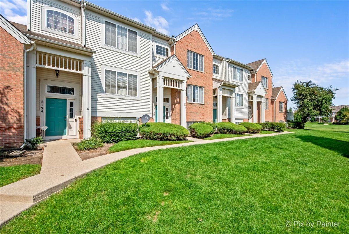 2122 Concord Drive, McHenry, IL 60050