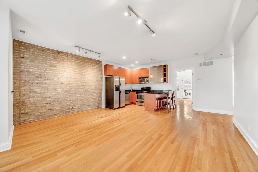 3425 W Berteau Avenue #2, Chicago, IL 60618