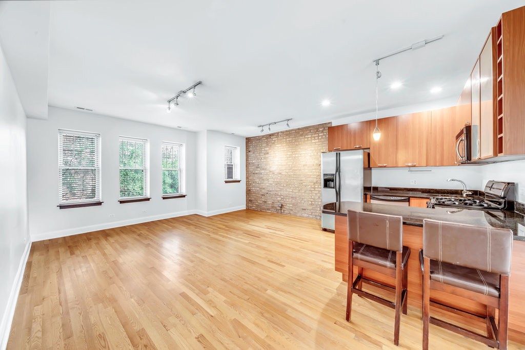 3425 W Berteau Avenue #2, Chicago, IL 60618