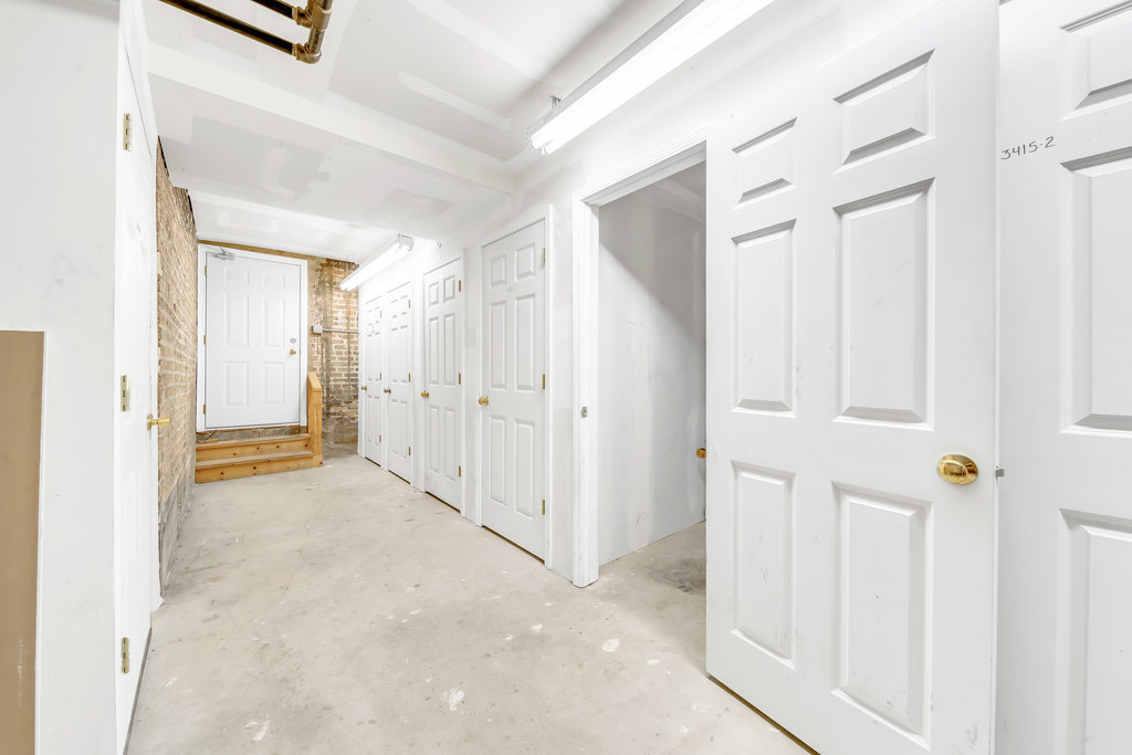 3425 W Berteau Avenue #2, Chicago, IL 60618