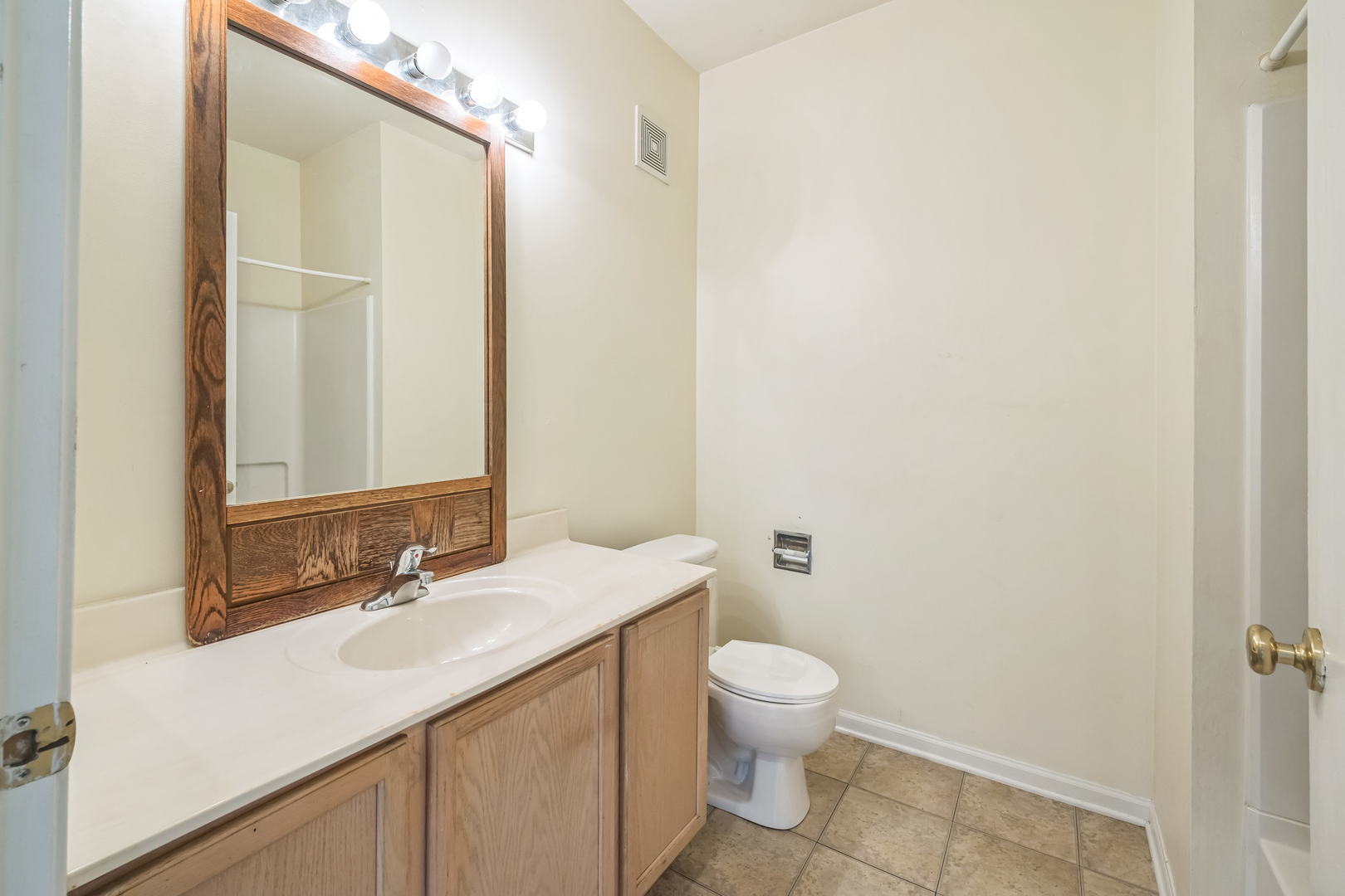 8232 Concord Lane #B, Justice, IL 60458