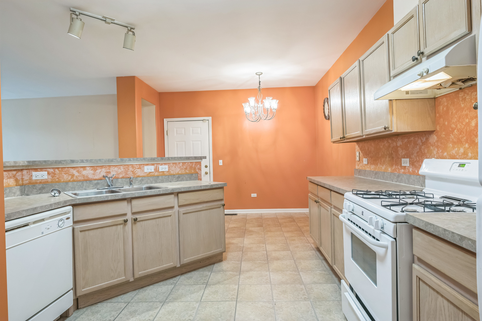 8232 Concord Lane #B, Justice, IL 60458