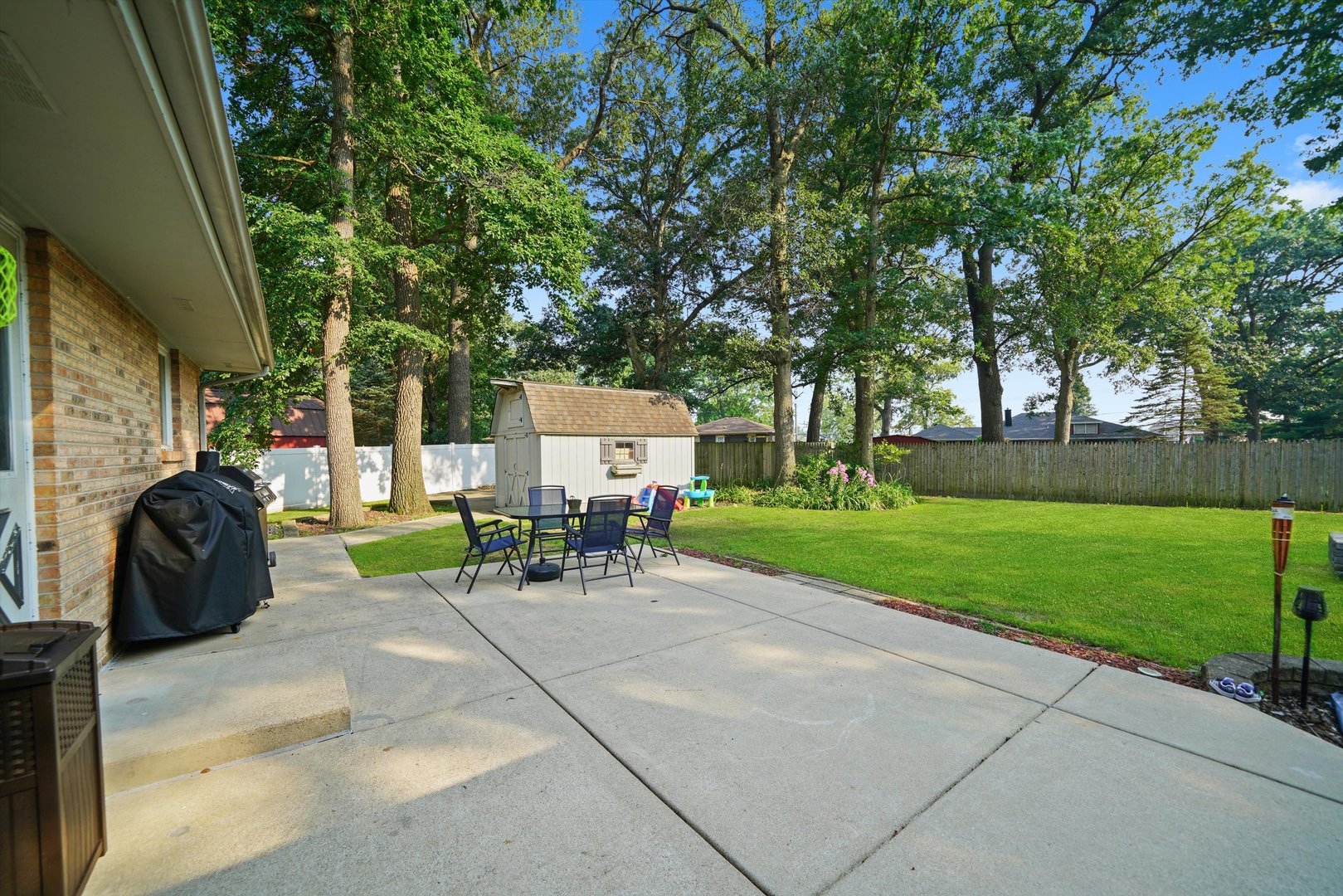 18118 Whitman Lane, Lansing, IL 60438