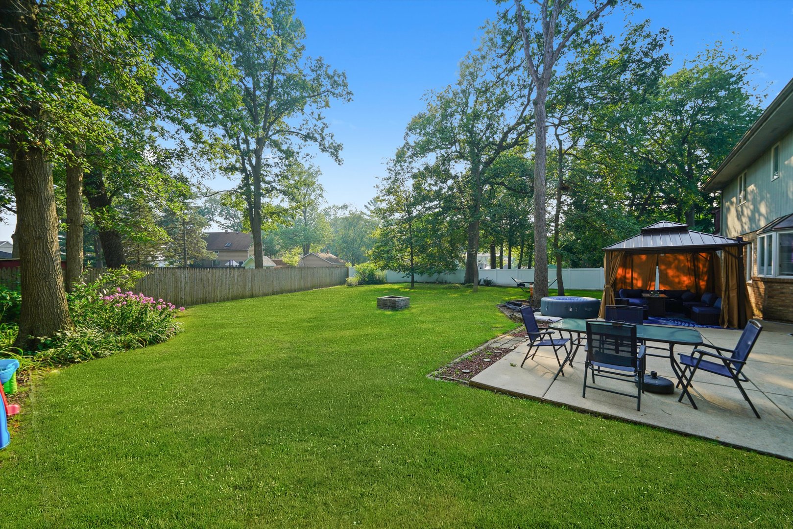 18118 Whitman Lane, Lansing, IL 60438