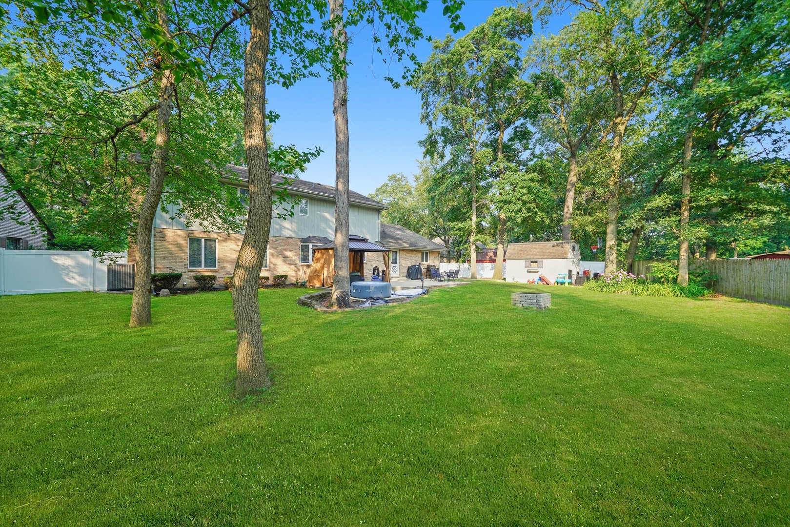 18118 Whitman Lane, Lansing, IL 60438