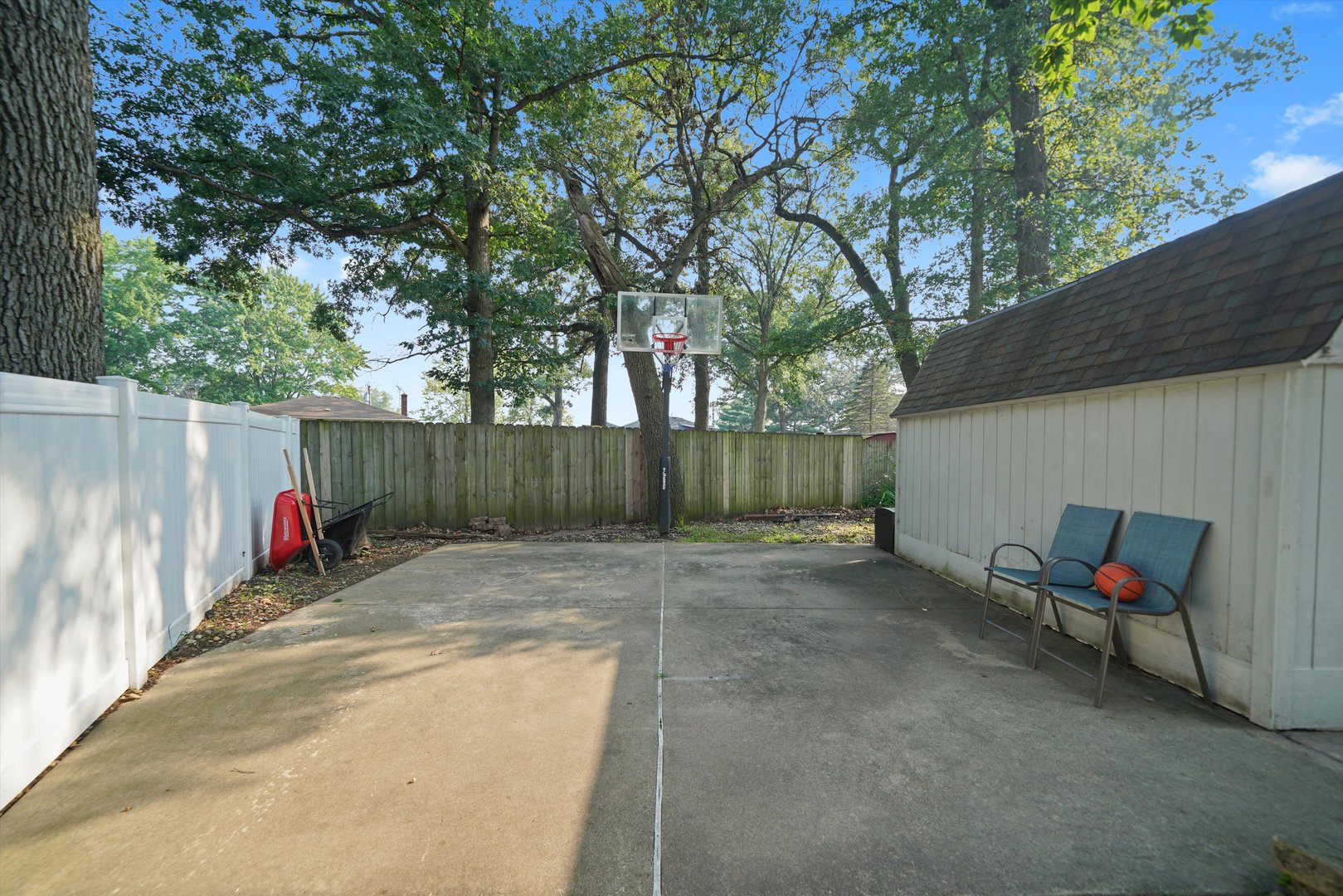 18118 Whitman Lane, Lansing, IL 60438