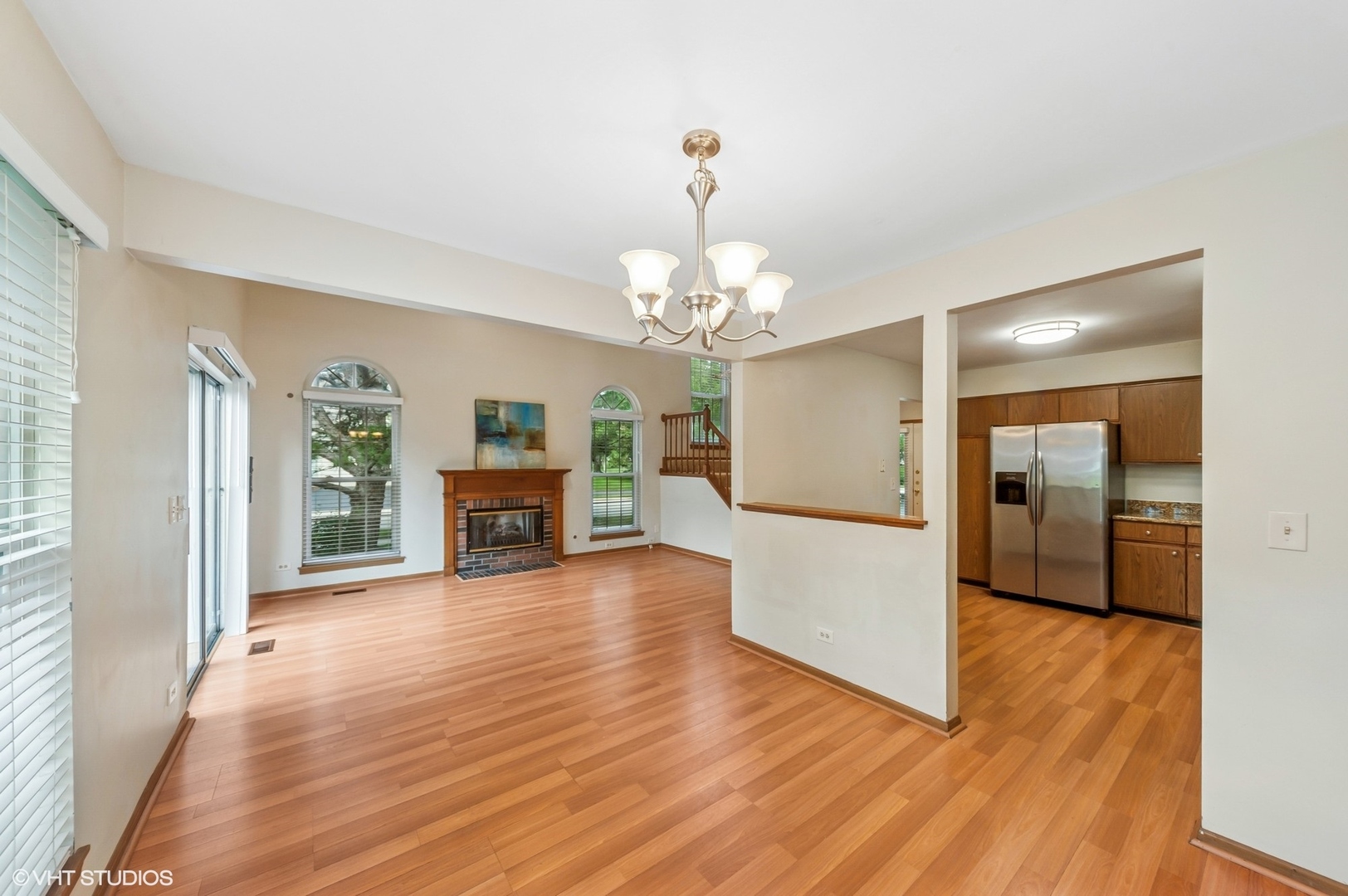 251 Cobblestone Court, Schaumburg, IL 60173