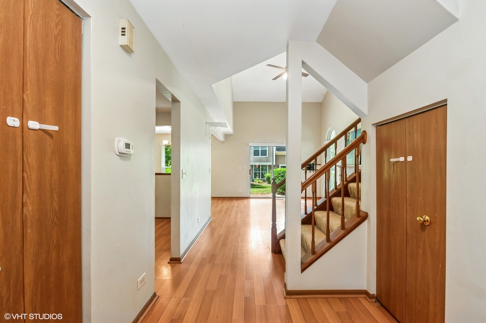 251 Cobblestone Court, Schaumburg, IL 60173