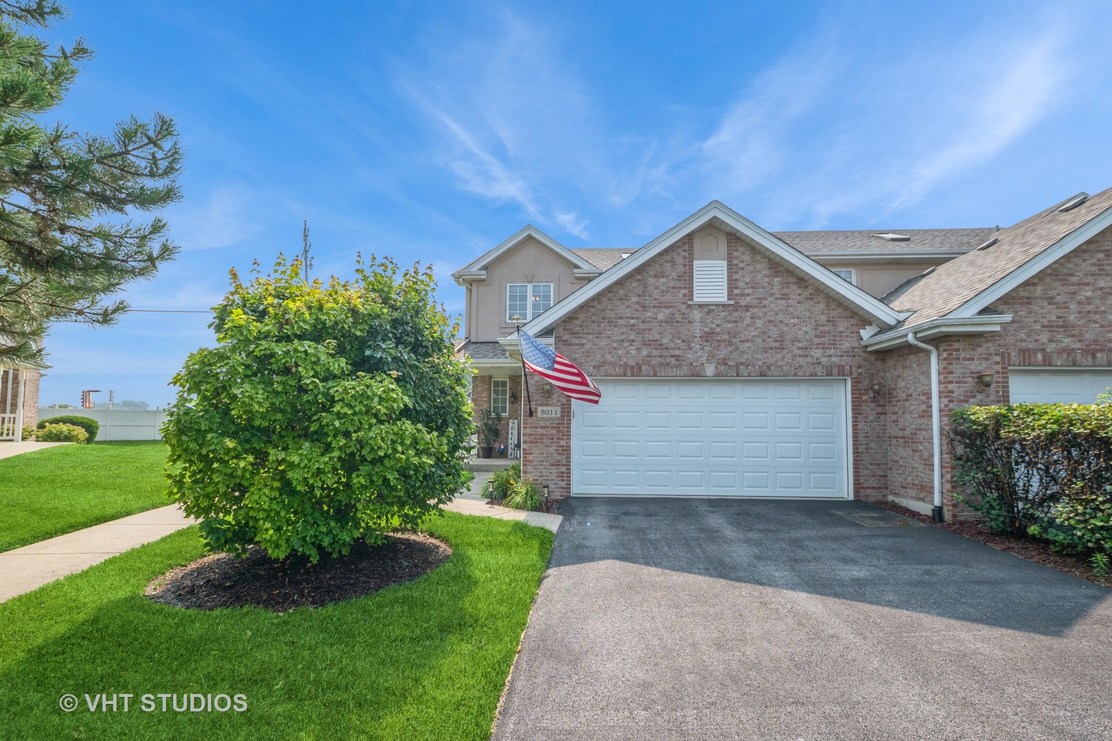 8011 NIELSEN Drive, Tinley Park, IL 60477