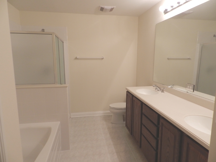 101 pointe Drive #203, Northbrook, IL 60062