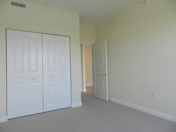 101 pointe Drive #203, Northbrook, IL 60062