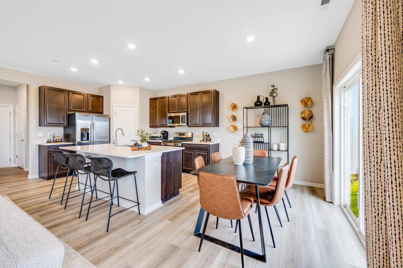 359 Red Oak Circle, Volo, IL 60020