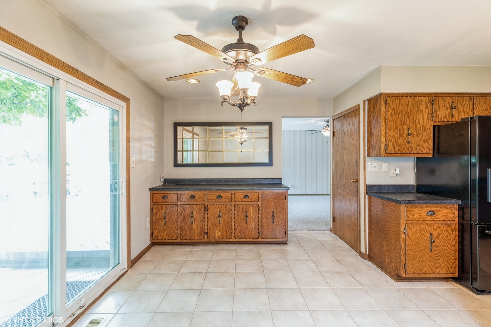 24827 S Chestnut Lane, Crete, IL 60417