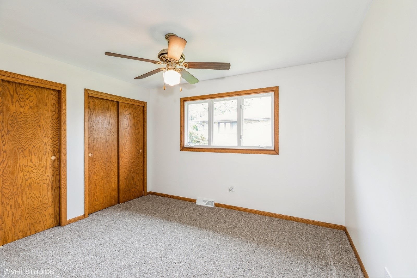 24827 S Chestnut Lane, Crete, IL 60417