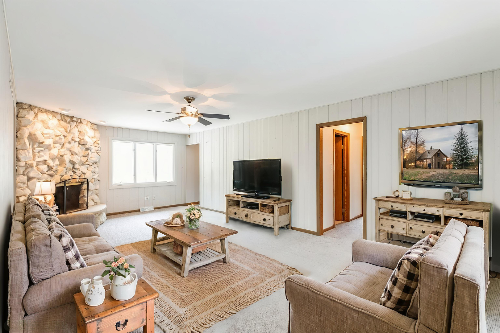 24827 S Chestnut Lane, Crete, IL 60417