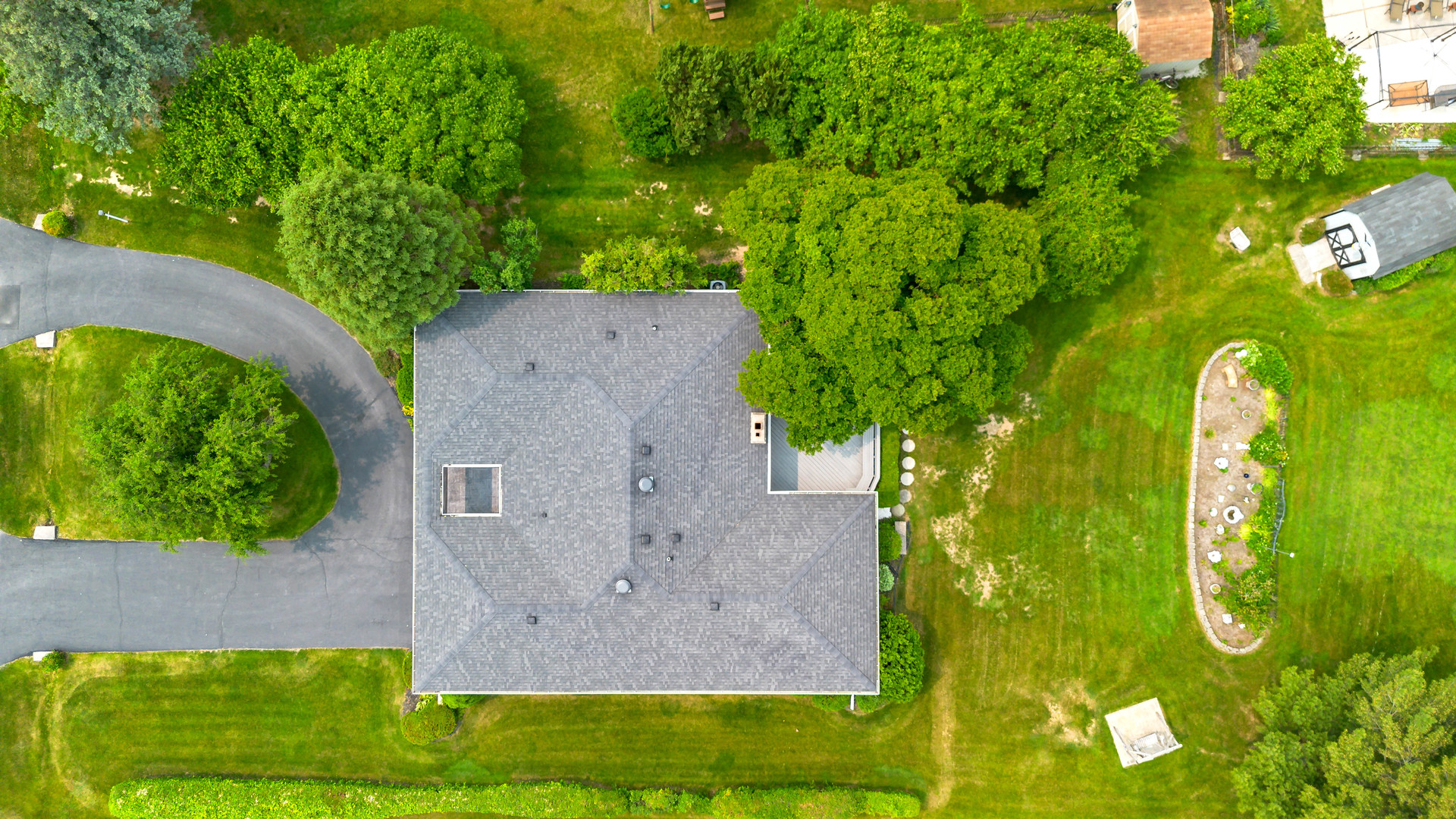 24827 S Chestnut Lane, Crete, IL 60417