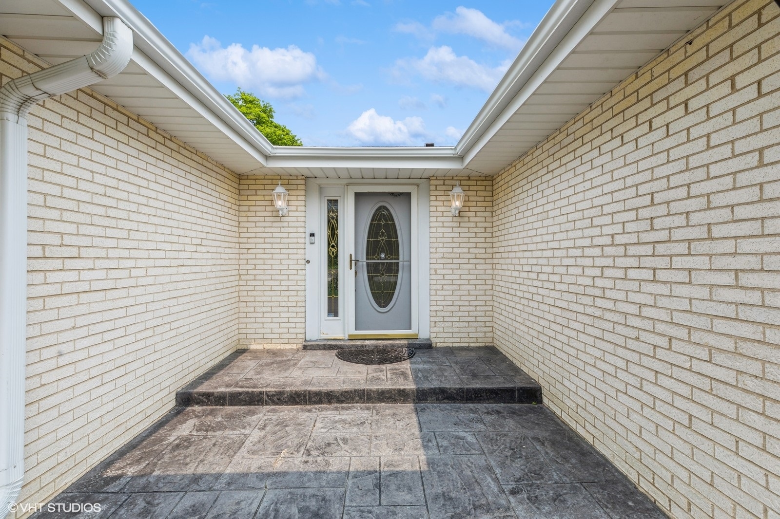 24827 S Chestnut Lane, Crete, IL 60417