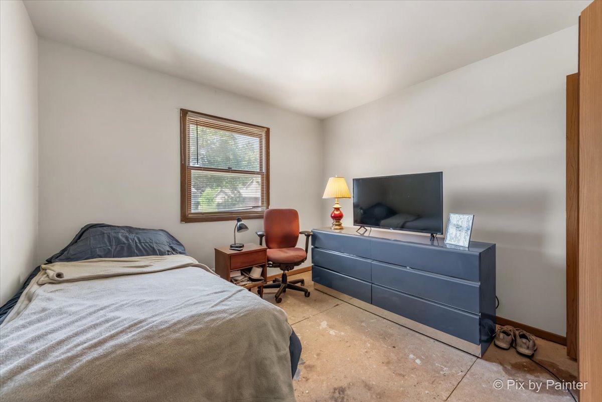 1208 Hilltop Boulevard, McHenry, IL 60050