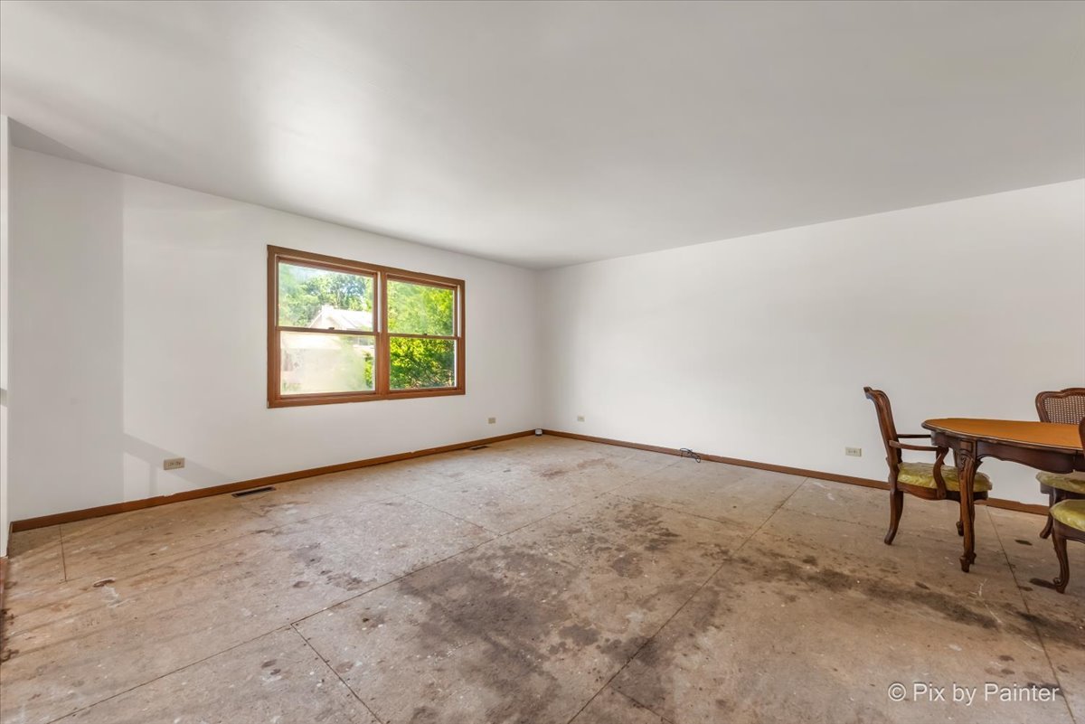1208 Hilltop Boulevard, McHenry, IL 60050
