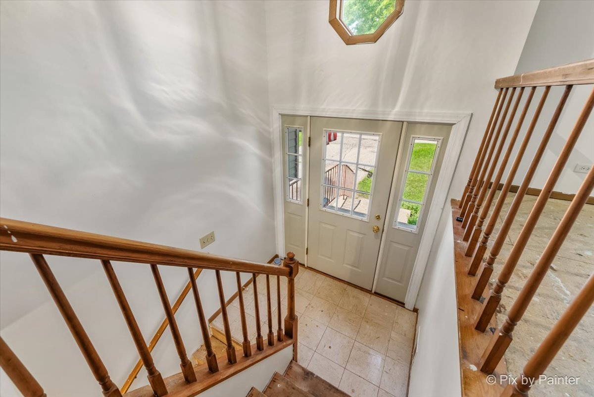 1208 Hilltop Boulevard, McHenry, IL 60050