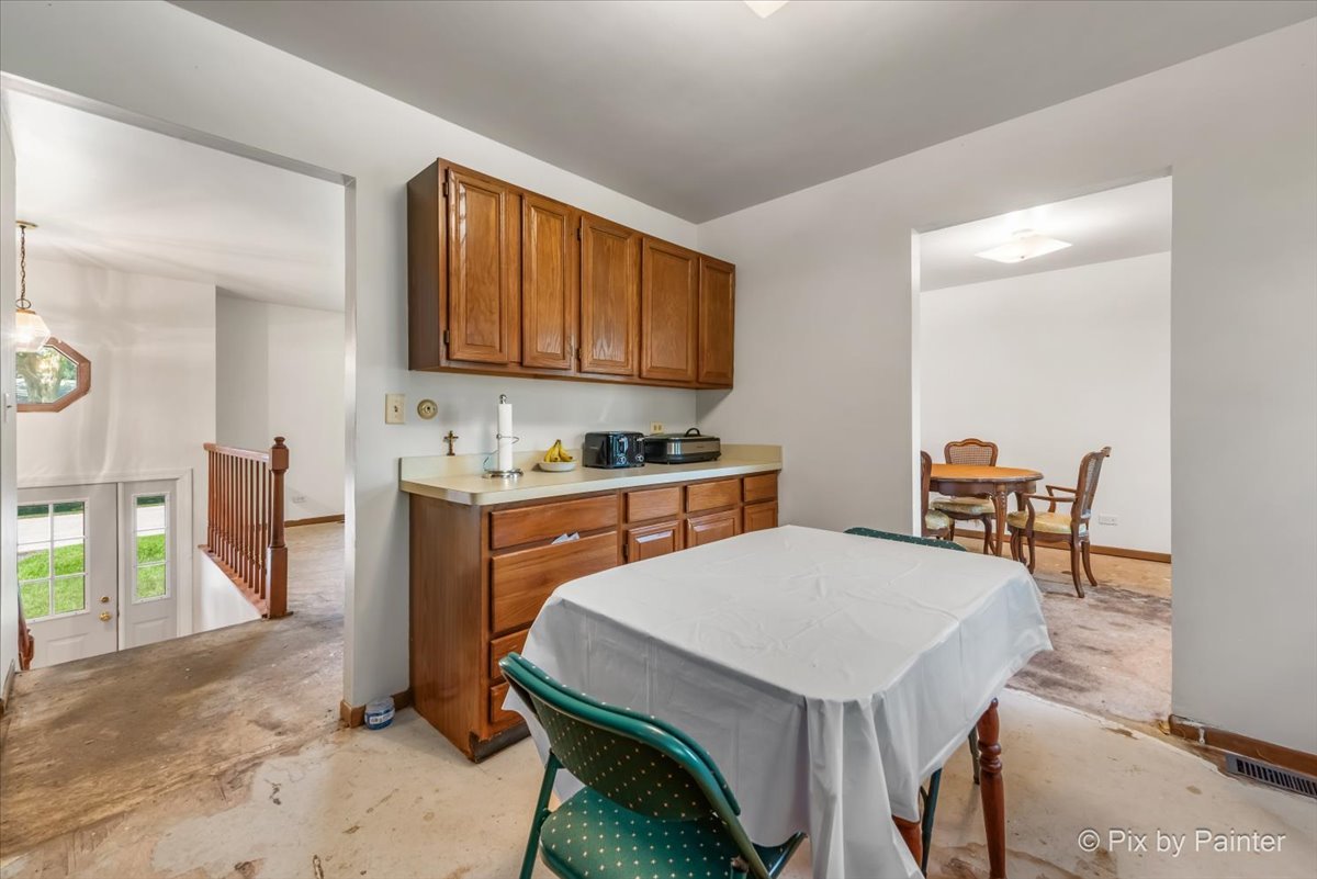 1208 Hilltop Boulevard, McHenry, IL 60050