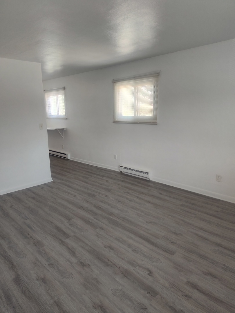 1039 Sheridan Road #3, Winthrop Harbor, IL 60096