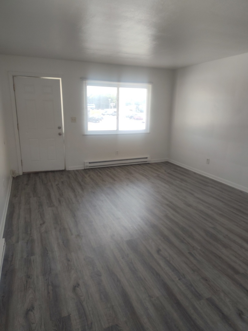 1039 Sheridan Road #3, Winthrop Harbor, IL 60096