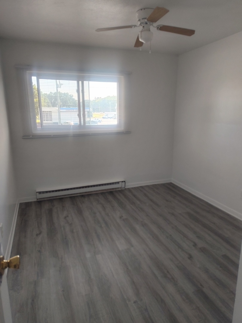 1039 Sheridan Road #3, Winthrop Harbor, IL 60096